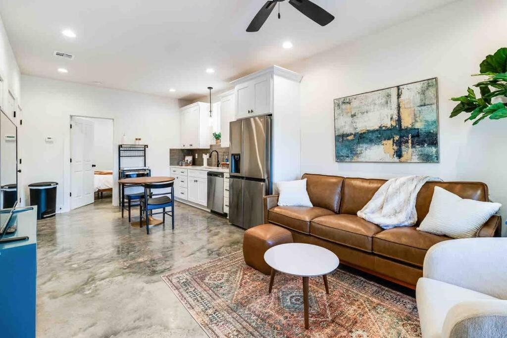 Jazz House*king Bed*lux Matt*coffee Bar Apartment Lafayette