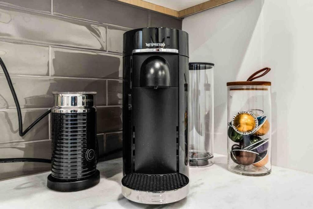 Apartment Jazz House*king Bed*lux Matt*coffee Bar *